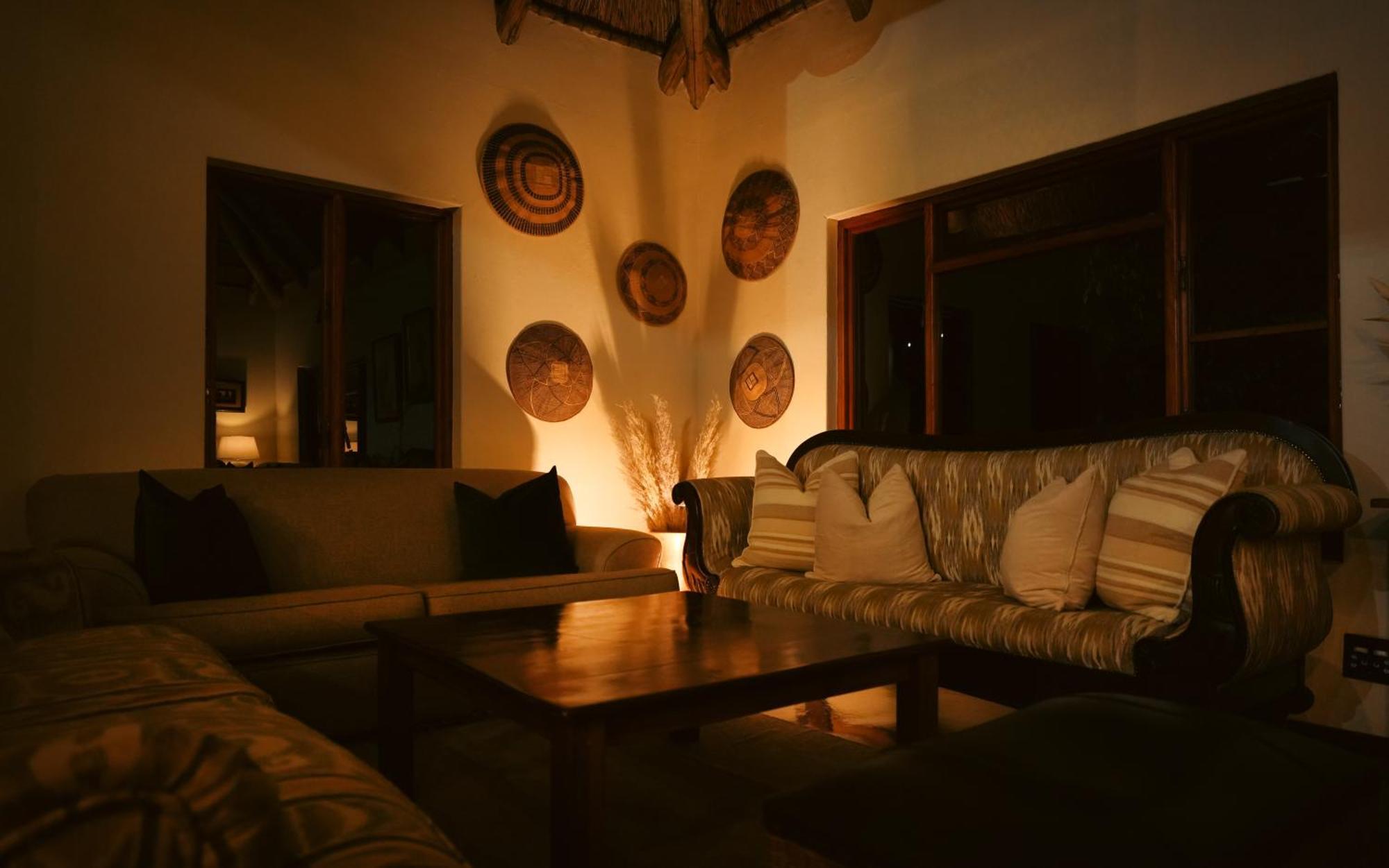 Lodge Shibula Safari Welgevonden Game Reserve